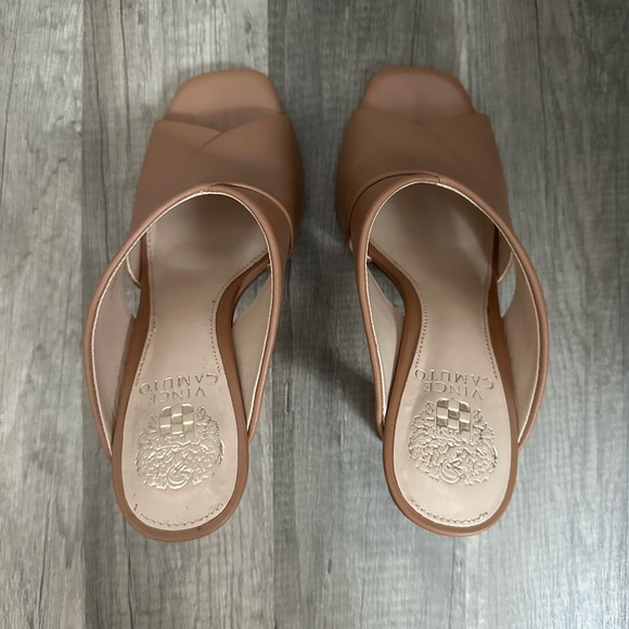 Vince Camuto Averessa Nude Leather Mule Heels - Picture 5 of 6